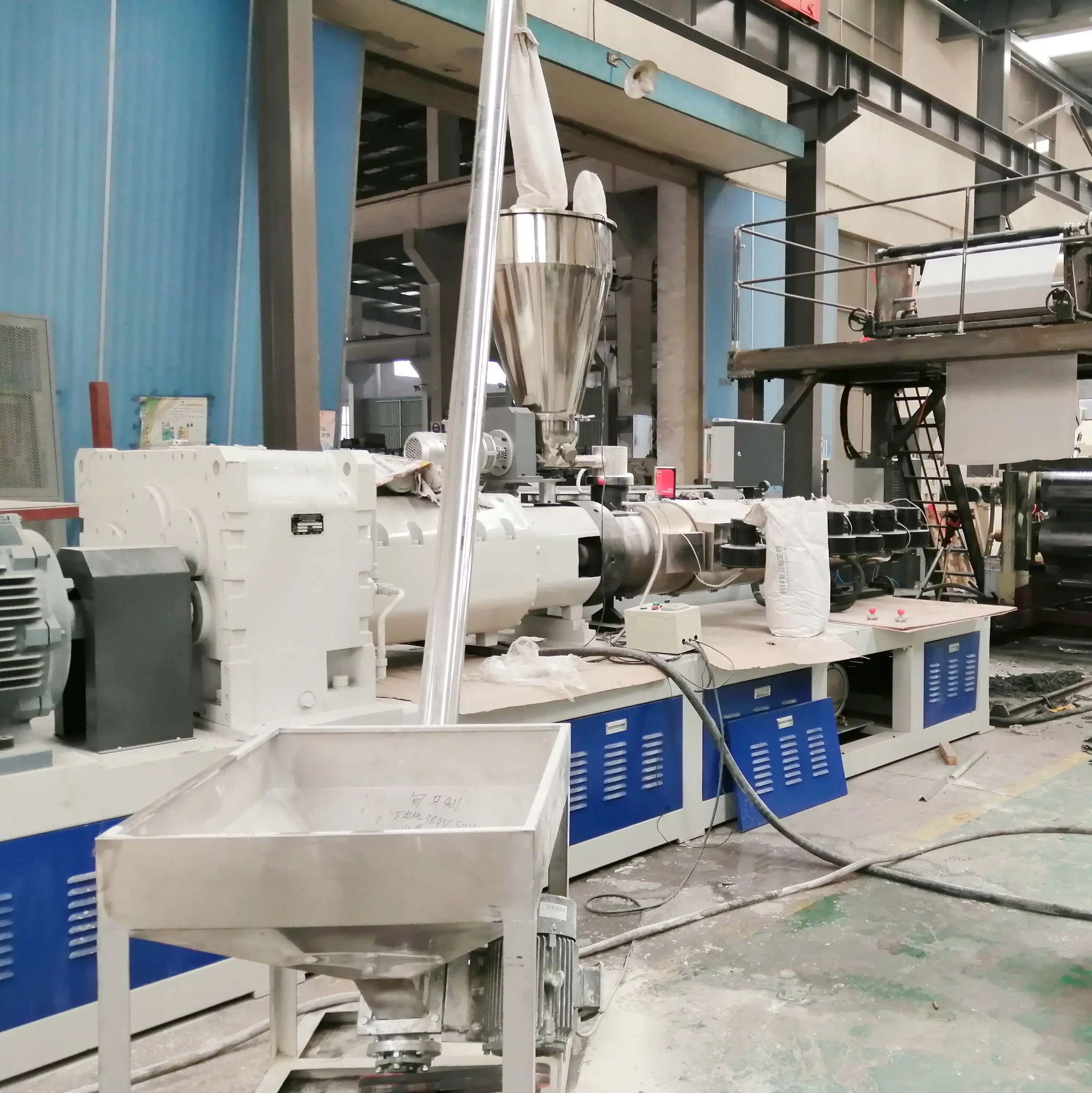 High Quality Multi-Layer SPC Flooring Making Machine/LVT Vinyl Plank Floor Production Line spc floor extruder line