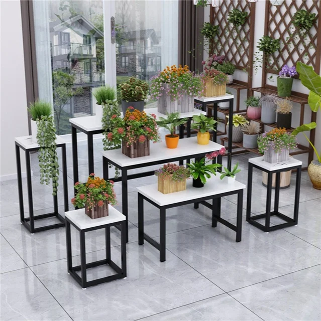 OEM Flower shop high and low display stand with water table holding bouquet