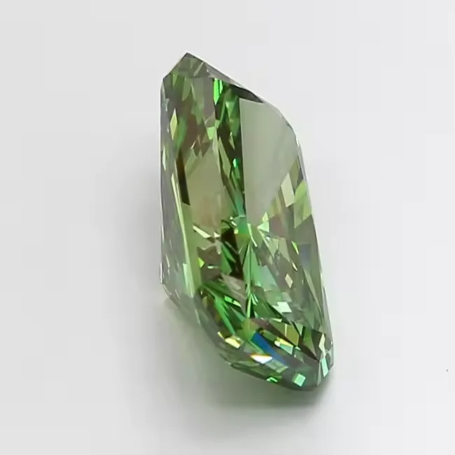 High Quality Indian Radiant Fancy Vivid Green Lab Grown Diamond VS1 IGI Certified CVD HPHT Lab Grown Diamond for Jewelry Making