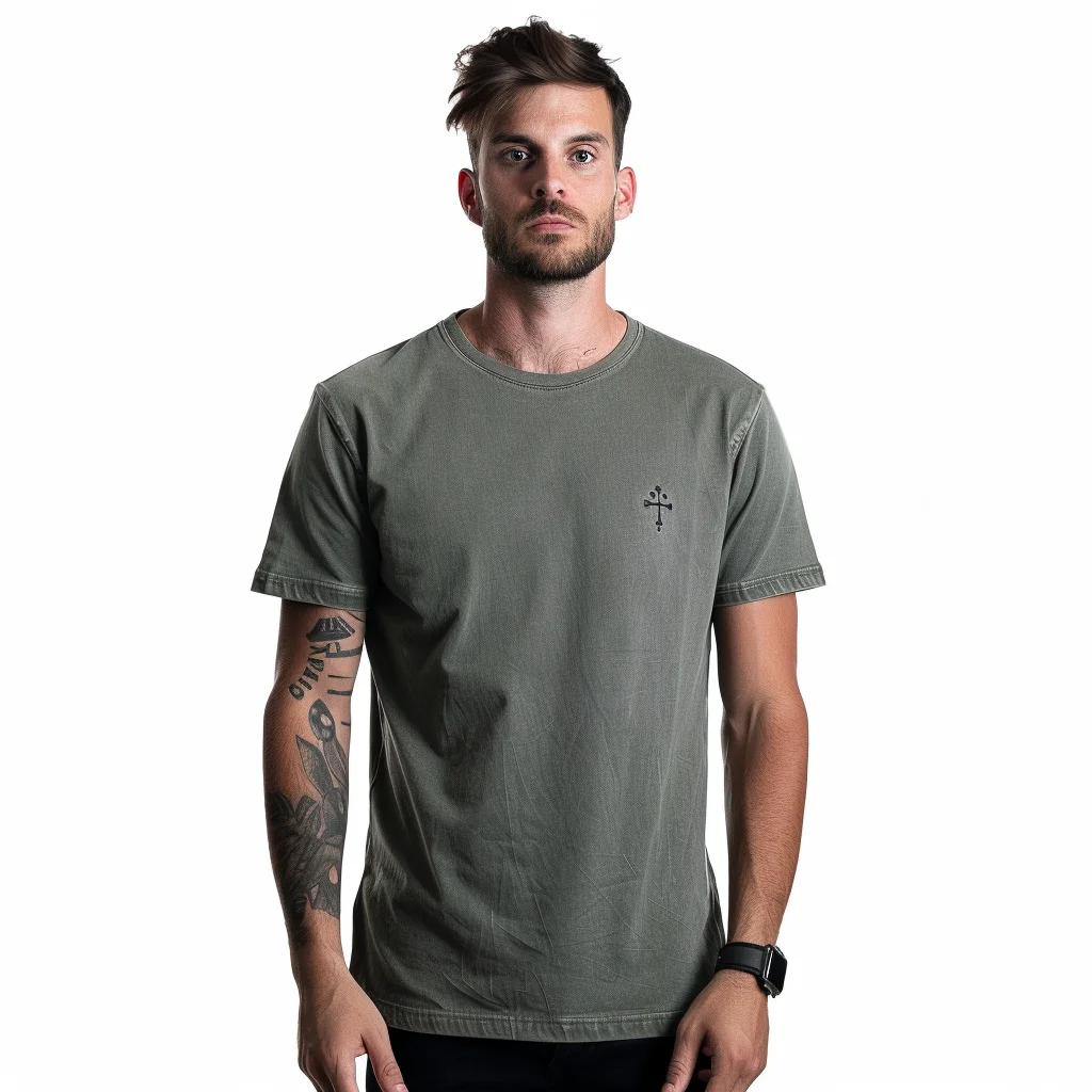 Custom cotton distressed t-shirt, soft cotton garment dye t-shirt for men
