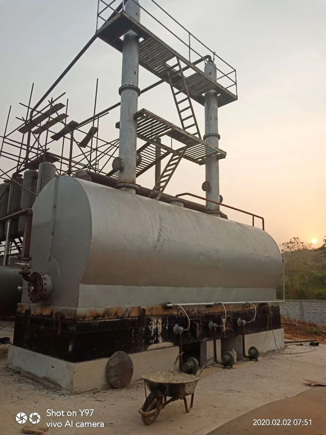 Waste oil recycling to diesel engine oil refining machine