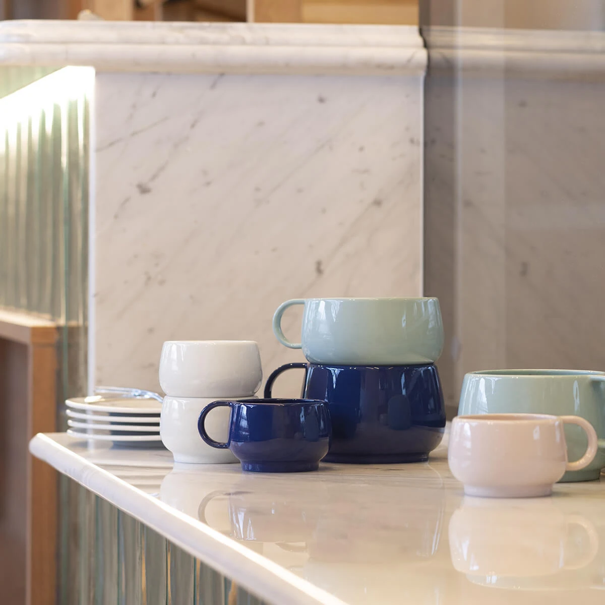 Wholesales modern design customizable logo white cup and saucers ceramics coffee cup and saucer tea cup and saucer set