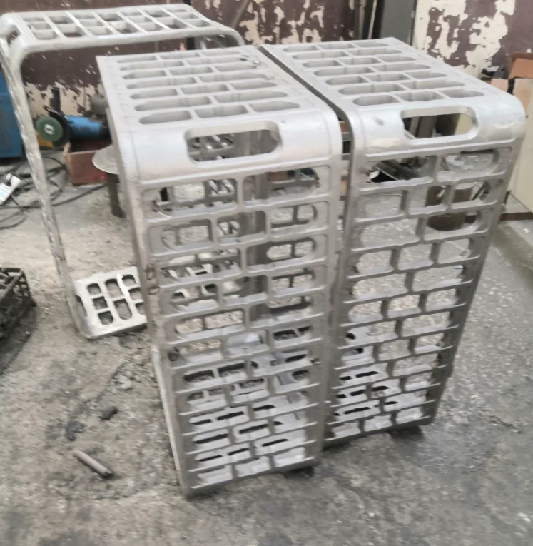 Heat treatment investment casting heat resistant steel furnace baskets in heat treatment furnace