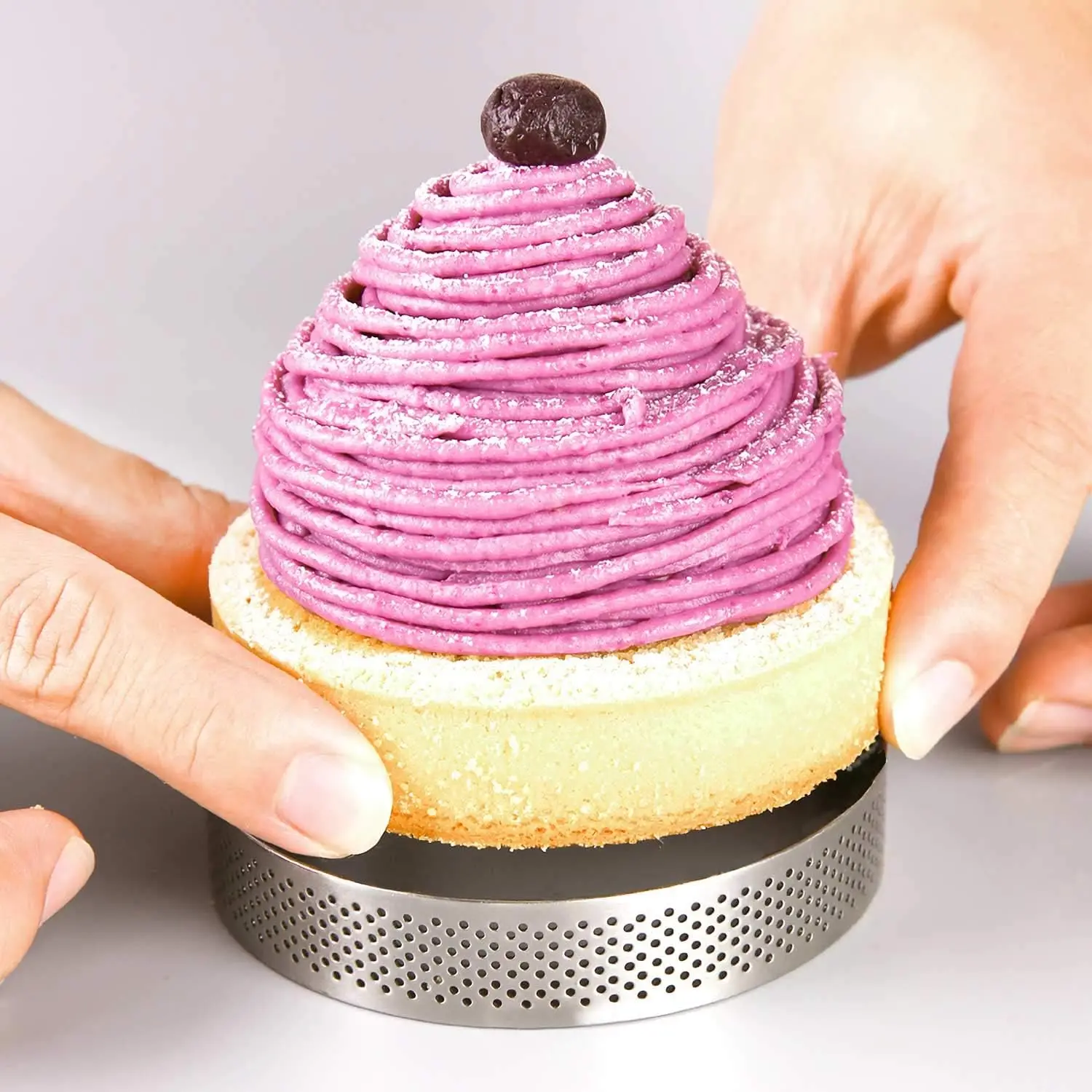 Stainless Steel Round Perforated Mousse Ring Mold With Hole Cake Ring French Mousse Cheesecake Tart Ring For Fruit Tarte Crust
