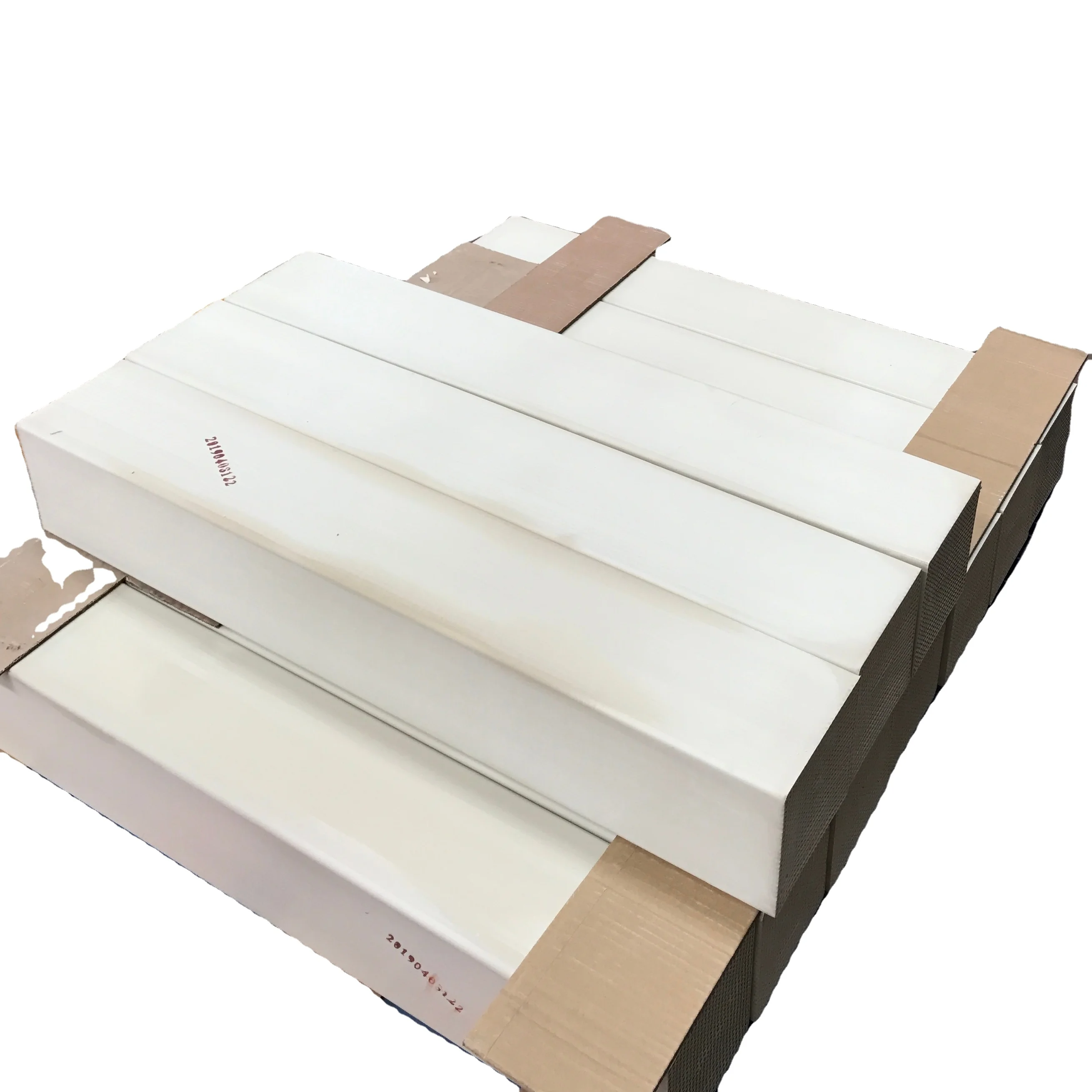 XINTO China Manufacturer Supplier SCR Honeycomb Catalyst TiO2 for Denitration Use