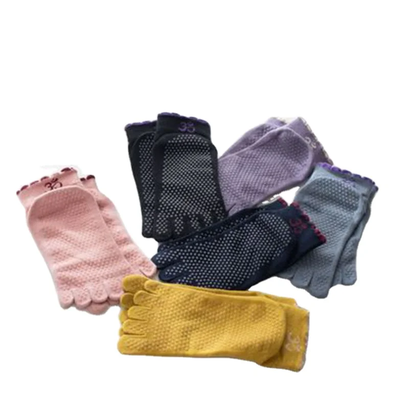 High quality soft 5 toe socks knit solid yoga gym nonslip ankle socks breathable anti foul indoor sport socks for girls