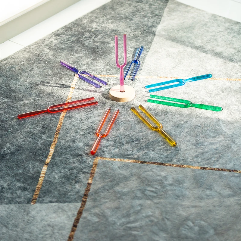 Цвет один набор 8 шт. октавы прозрачые кварцевые Кристальные Поющие камертон с C D E F G A B C5 Настройка тона в диаметром 10 мм, с украшением в виде кристаллов