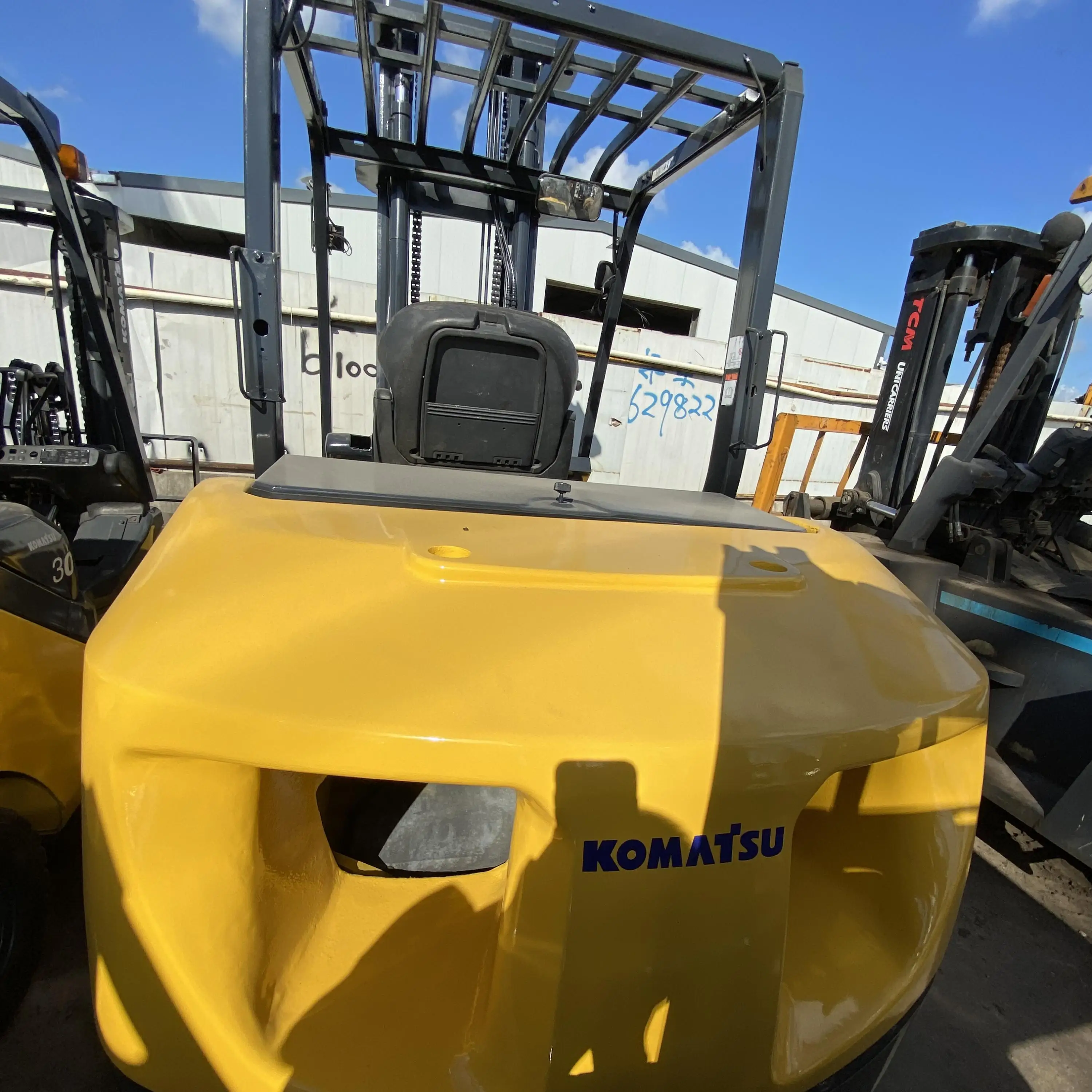 Оригинальный вилочный погрузчик Komatsu FD50 Подержанный FD30 FD25 готовый к отправке