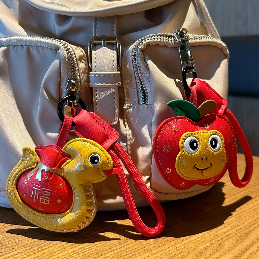 Cute Cartoon 2025 Chinese New Year Snake Year Keychain Handmade Leather Zodiac Snake Bag Charm Keyring Lunar New Year Gifts