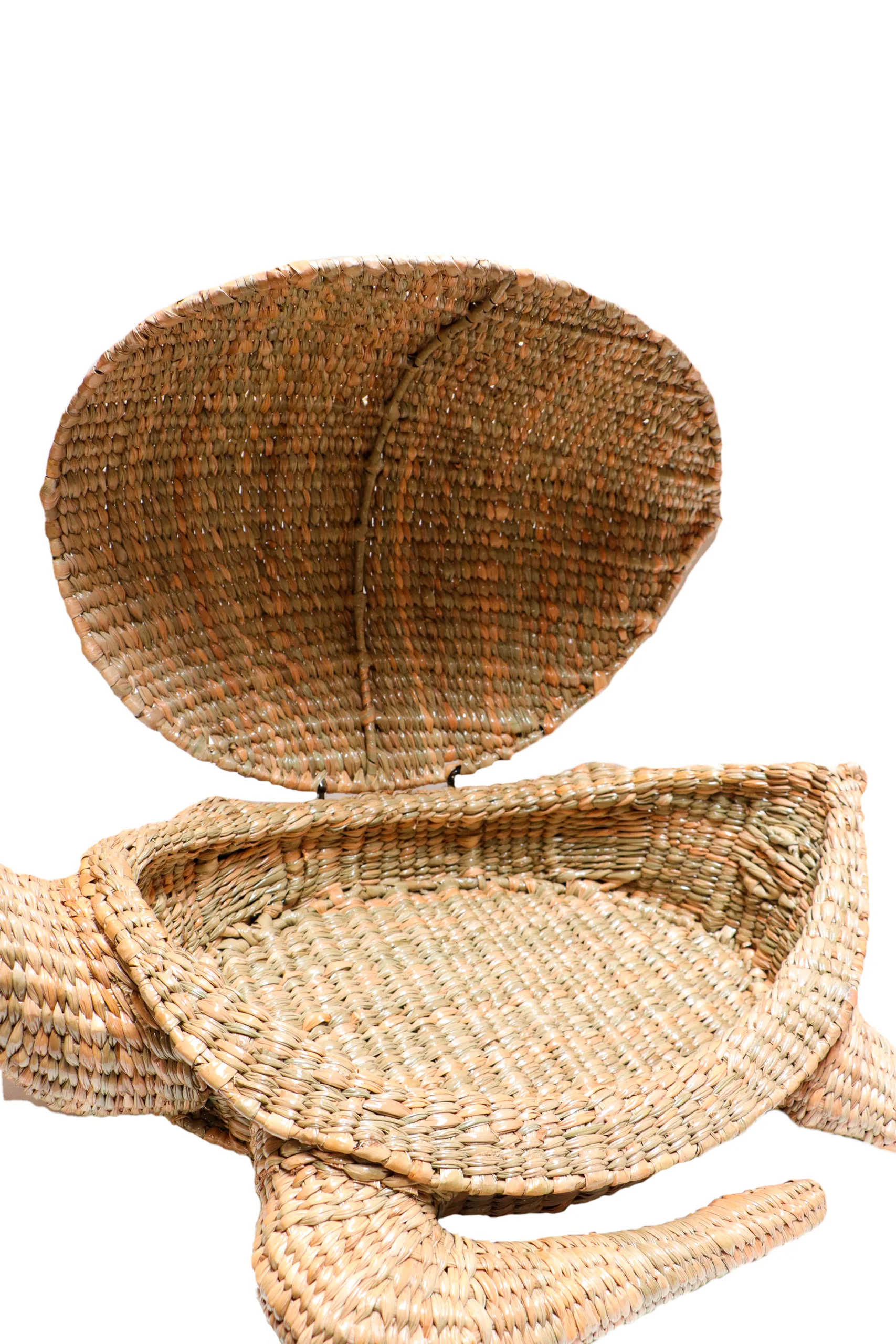 Decoration handmade wholesale straw willow weaved crafts for sale