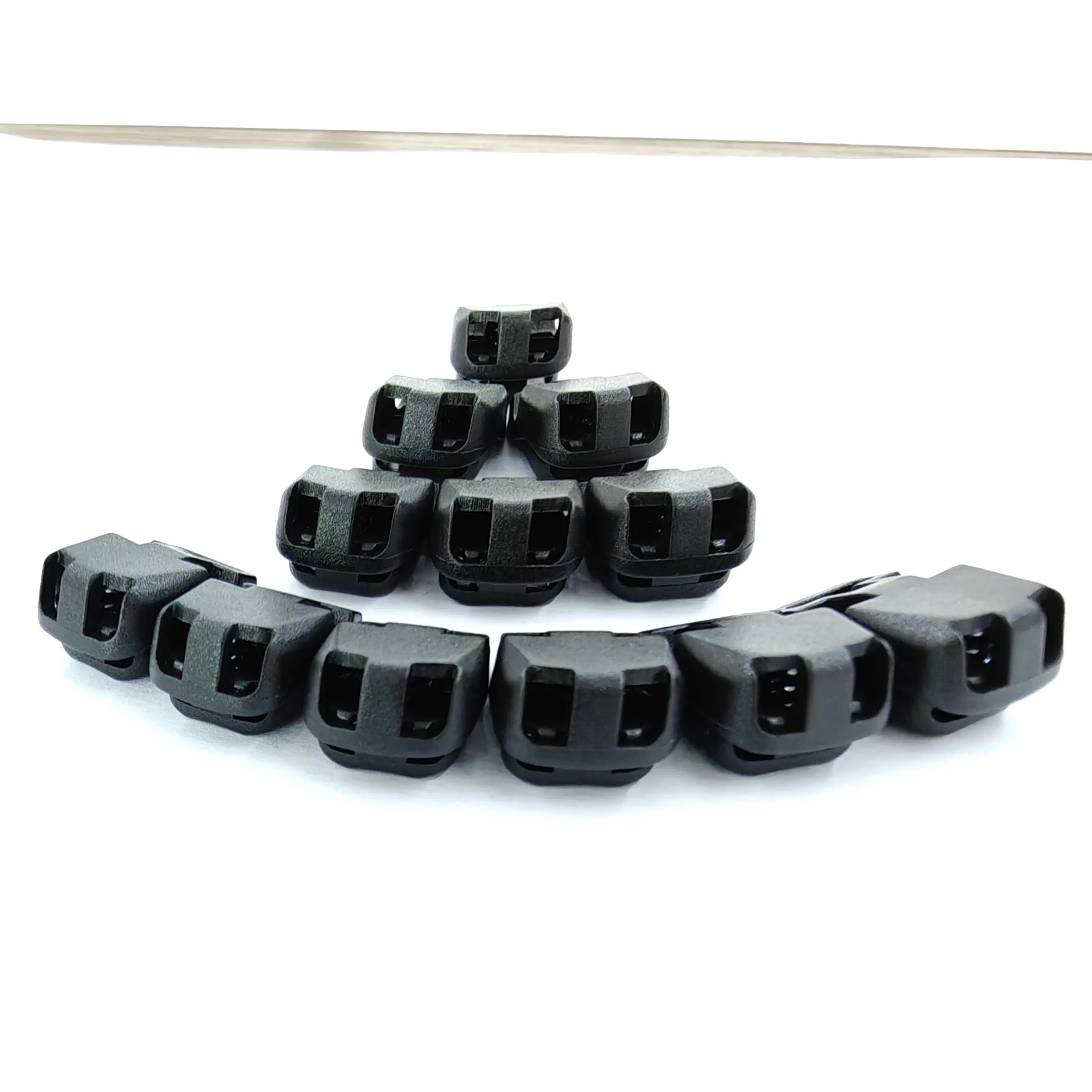 Hualian double hole rope buckle press type hanging clock, sold at a high quality and low price, used for bags, clothing etc