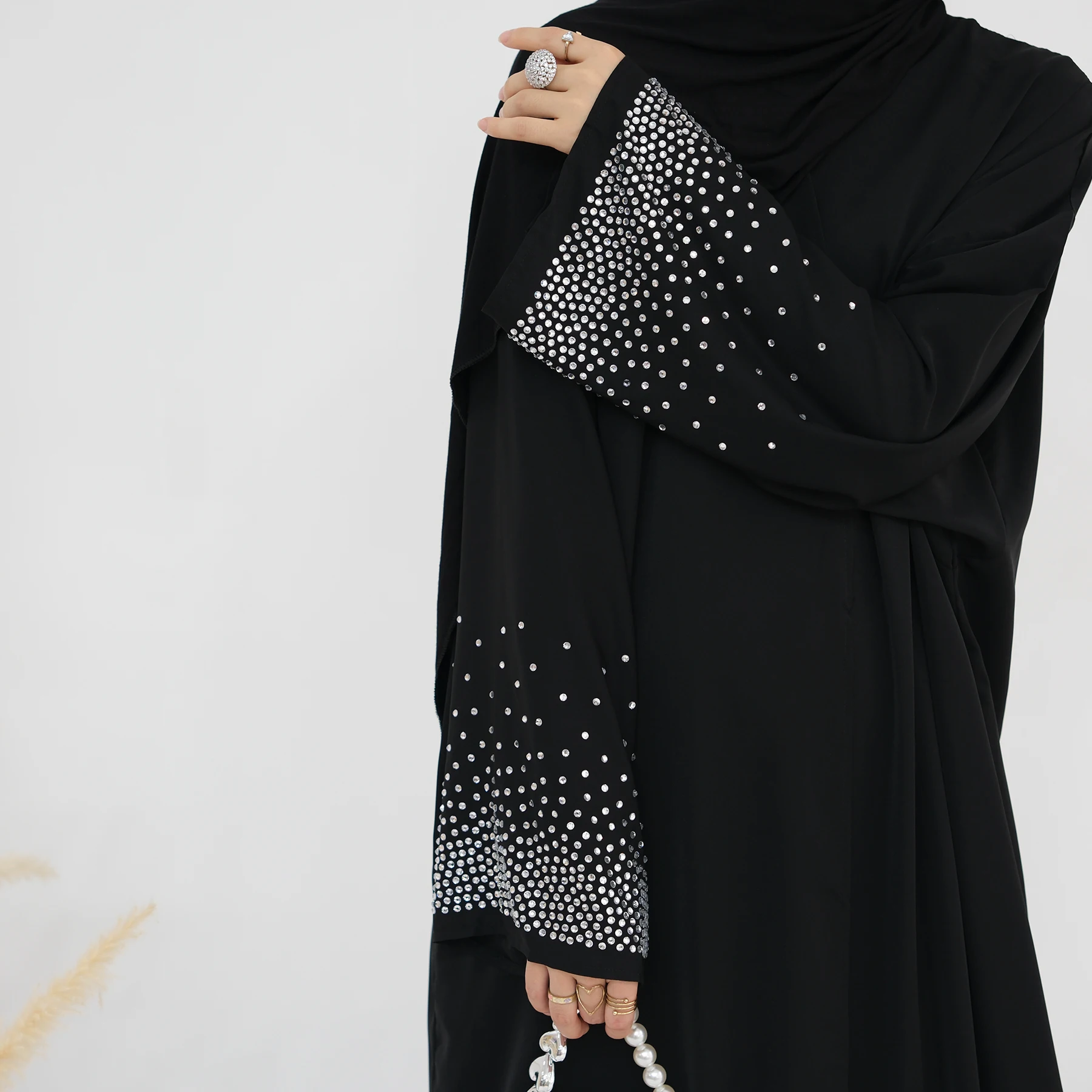 Abaya Manufacturer 2025 New Islamic Clothing Women Front Open Abaya With Beading Decoration Women Muslim Dresses Luxury Abaya