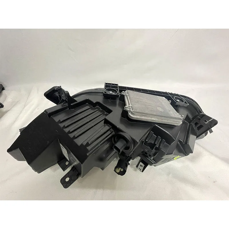 New Original quality spare parts is suitable for Tesla Model X Right and left Headlight lamp 1034315-00-E 1034314-00-E