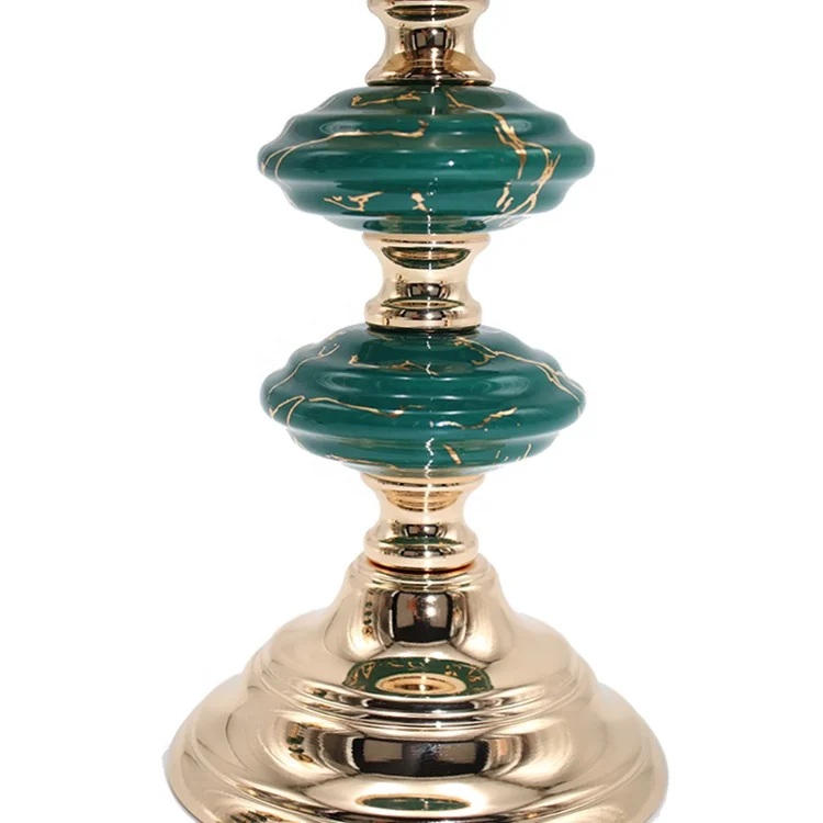 European romantic dining table metal decorations simple retro ceramic candle holder wholesale