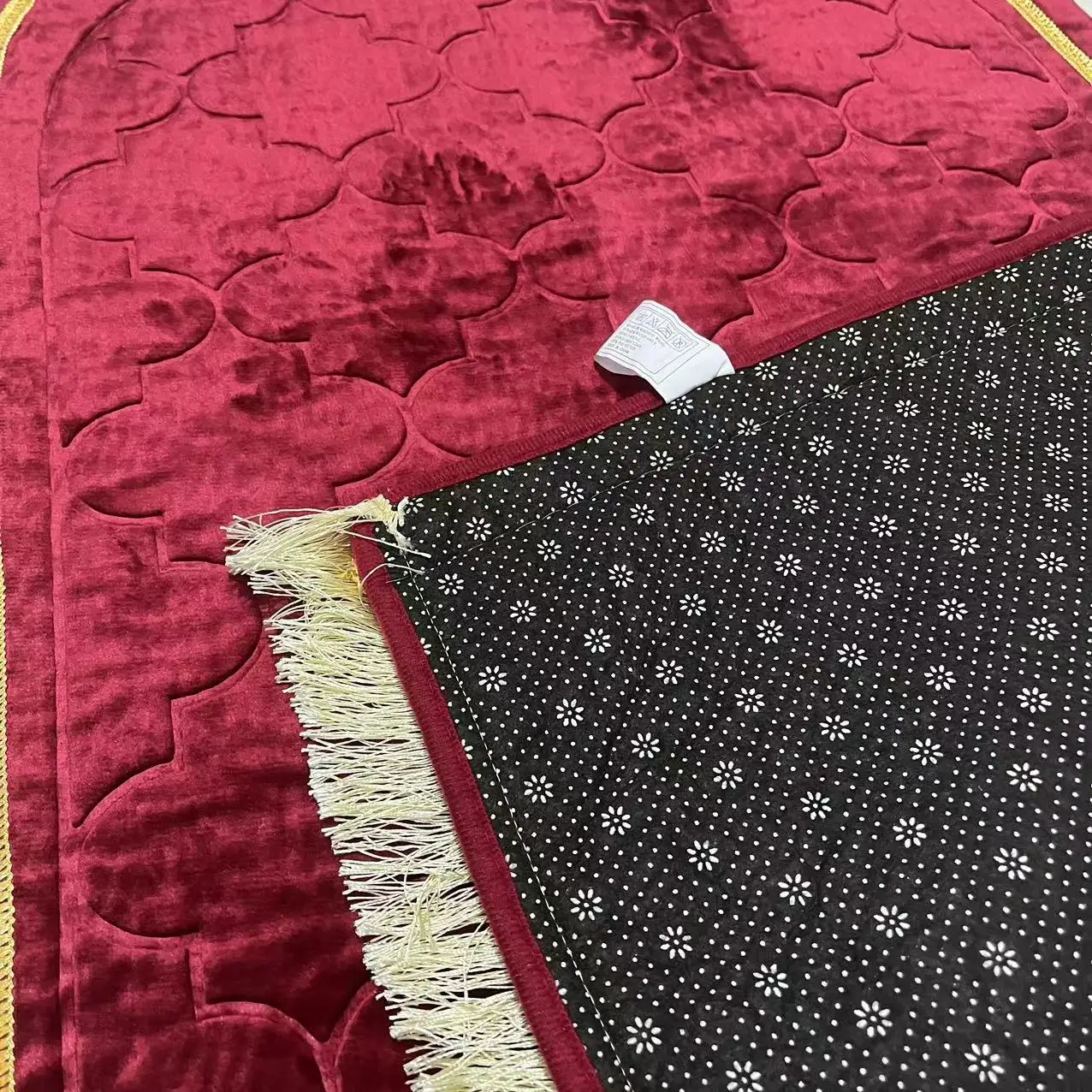 Traditional Design Soft Fabric Muslim Thick Prayer Rugs