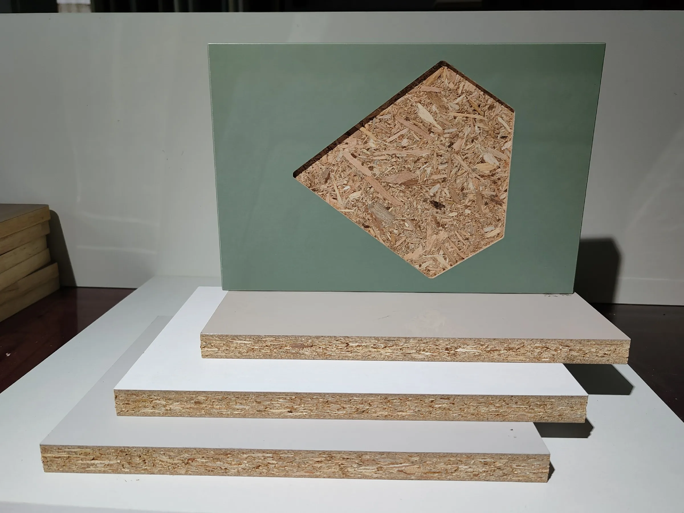 18mm Thick OSB Staircase Steps Modern Design Oriented Strand Board Construction Furniture and Living Room Flooring OSB