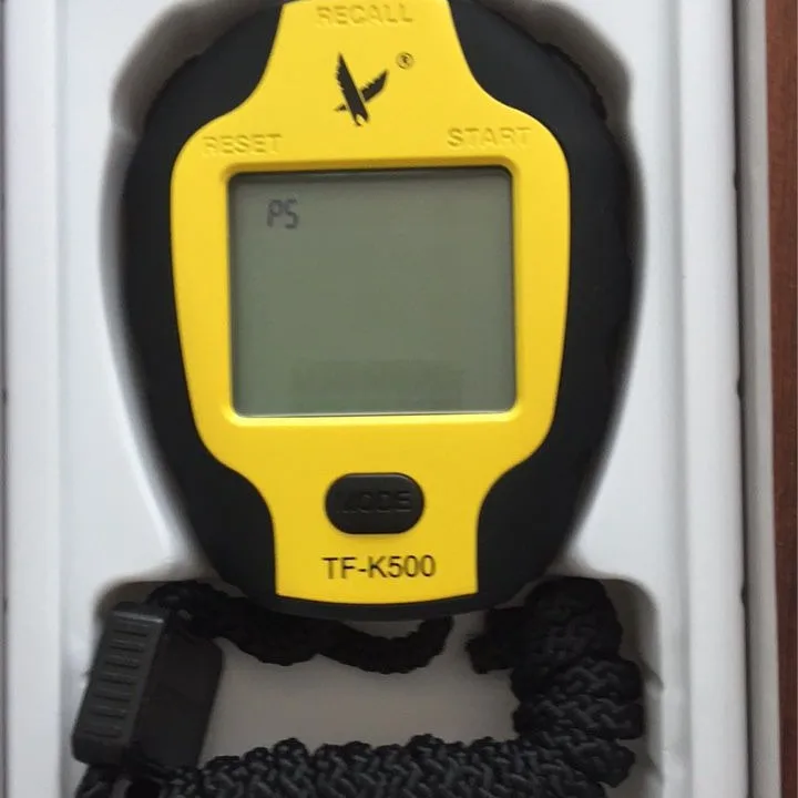 Sports Stopwatch Timer Single Lap Split Digital Stopwatch for Coaches Swimming Running Sport Training Stopwatch Yellow