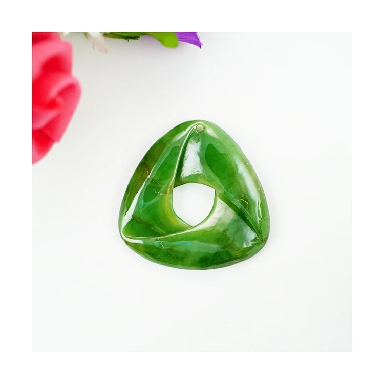 Производители поставляют nephrite jade moali витой треугольный кулон