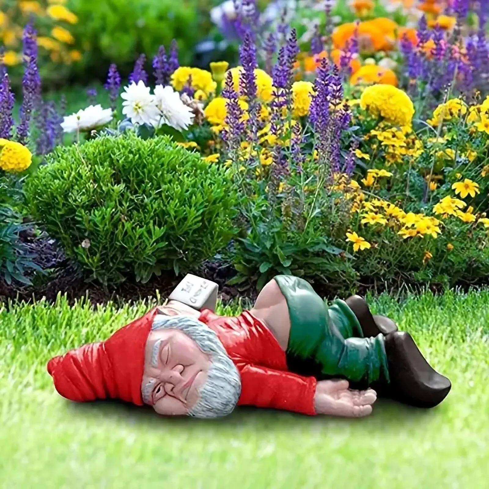 Fengzhi Factory Funny garden ideas Lie down to sleep Dwarves courtyard decoration garden decoration resin crafts dwarves statue