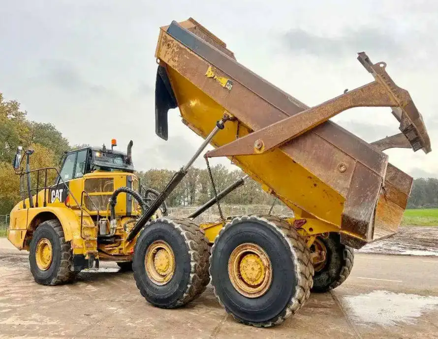 735C American original Original Japan 35 ton used articulated dump truck  for sale
