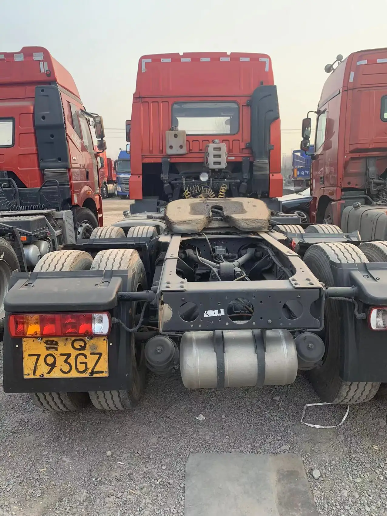 FAW tractor truck 6*4 tractor truck tractor trailer truck head euro 2 euro 3 low price for sale