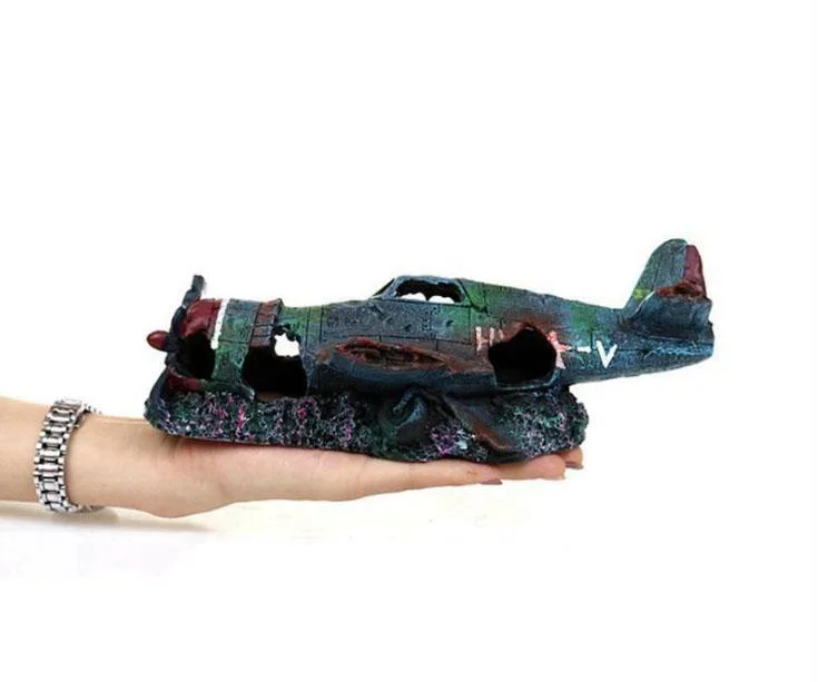 Custom Shaped Resin Damaged Plane for Fish Tank Wholesale Landscape Aquarium Decoration Accessories
