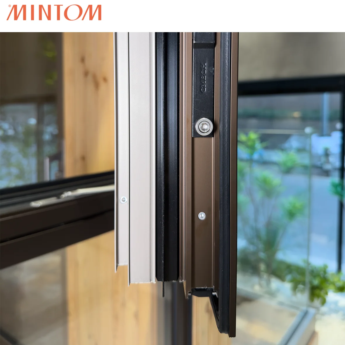 Mintom Brilliant Quality Outward Casement Window Soundproof Anti-Theft Exterior Fenster Doors and Windows for Use