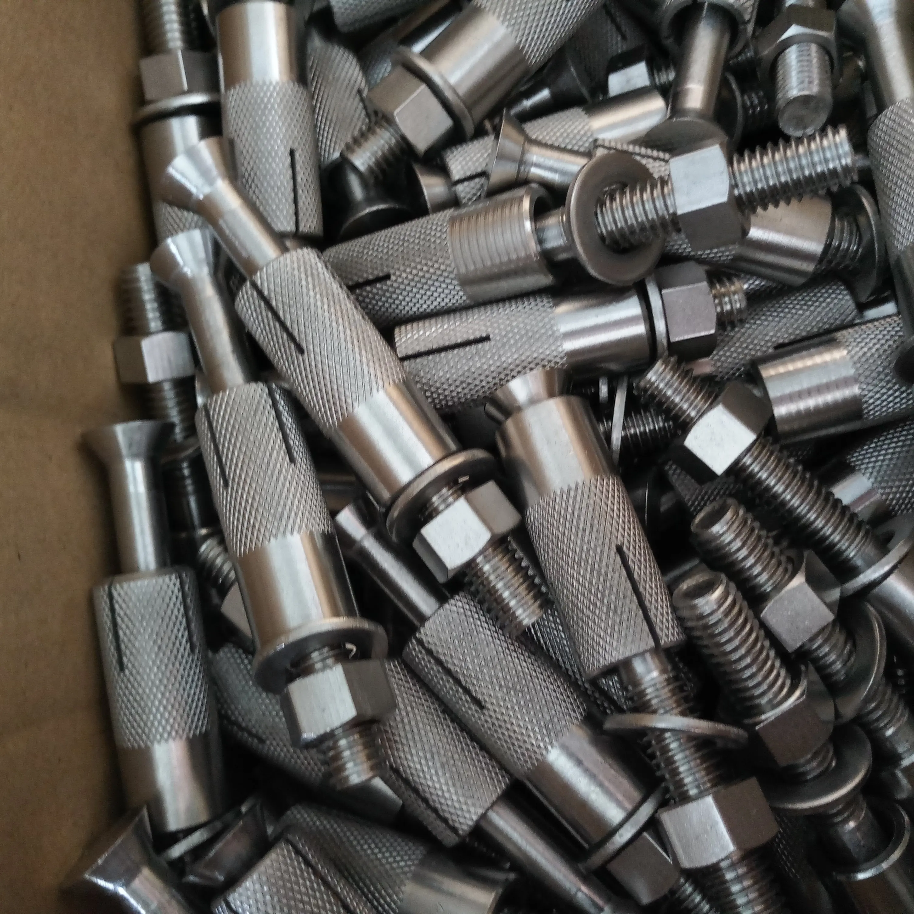 Hastelloy c276 c-276 c22 c2000  G3 G30 nickel alloy bolts Expansion screw Fasteners