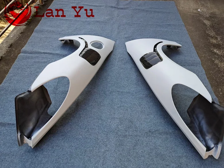 HALF CARBON FIBER FRONT FENDER FOR 2016-2018 PORSCHE CAYMAN 718