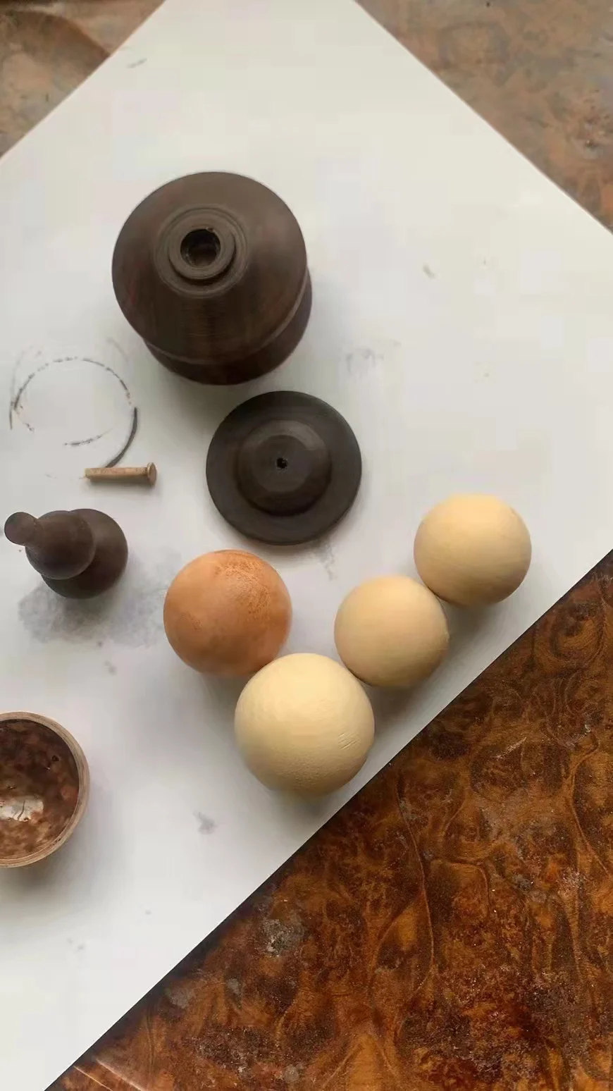 Hot selling decoration hotel lobby desk display crafts wooden stand