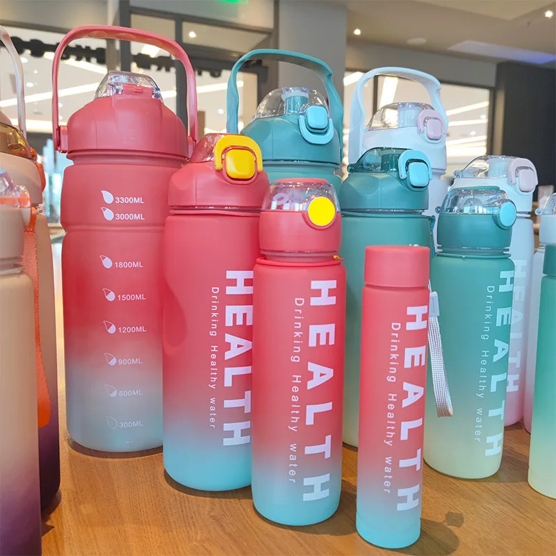 Large Capacity Gradient Colored Gym Sports Plastic Cups with Straws Four Piece Set for Students for Back to School