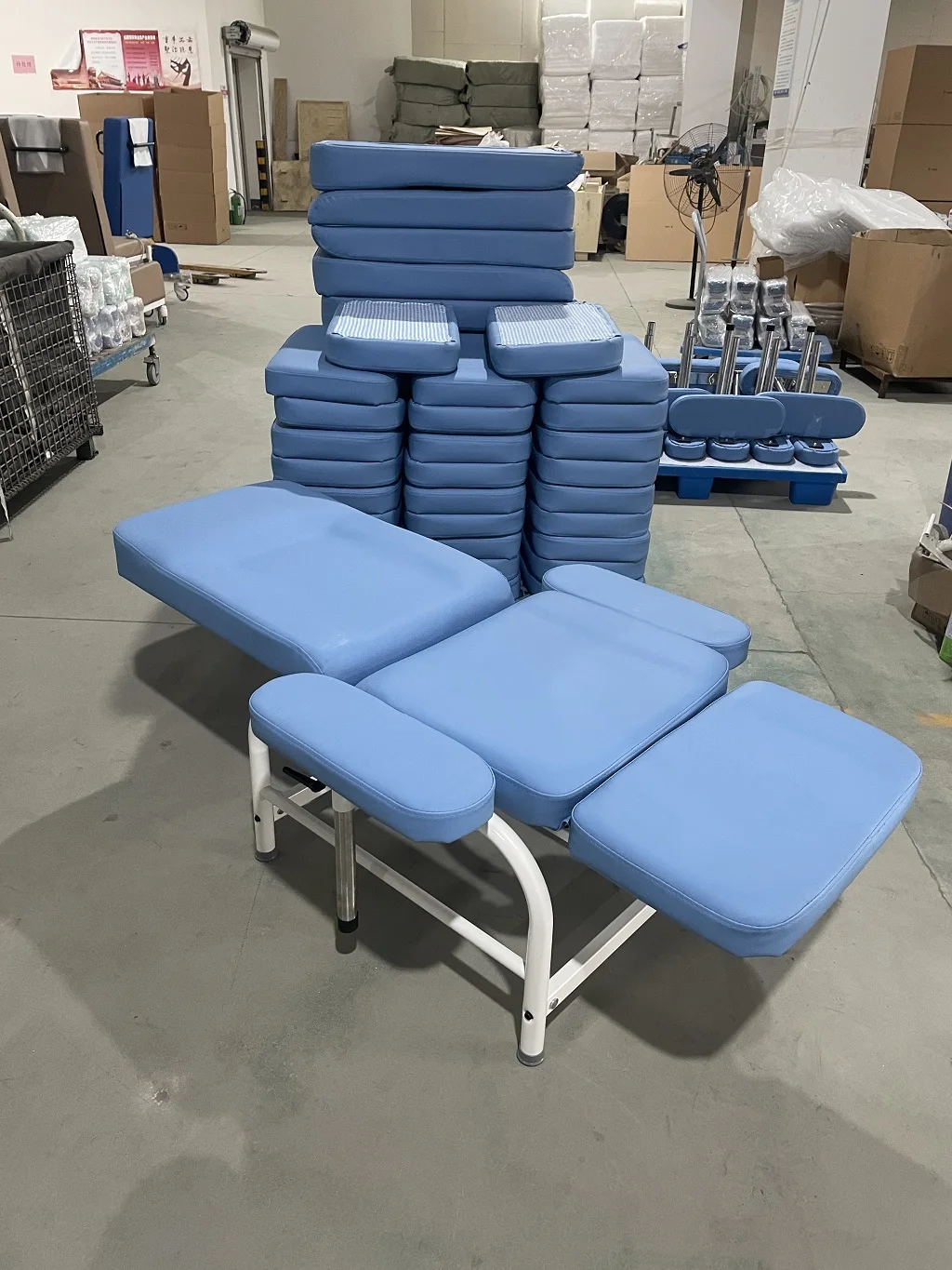 Hospital Medical Painted Steel Wholesale Hospital Clinic Medical Armrest height adjustable Blood Donation Chair