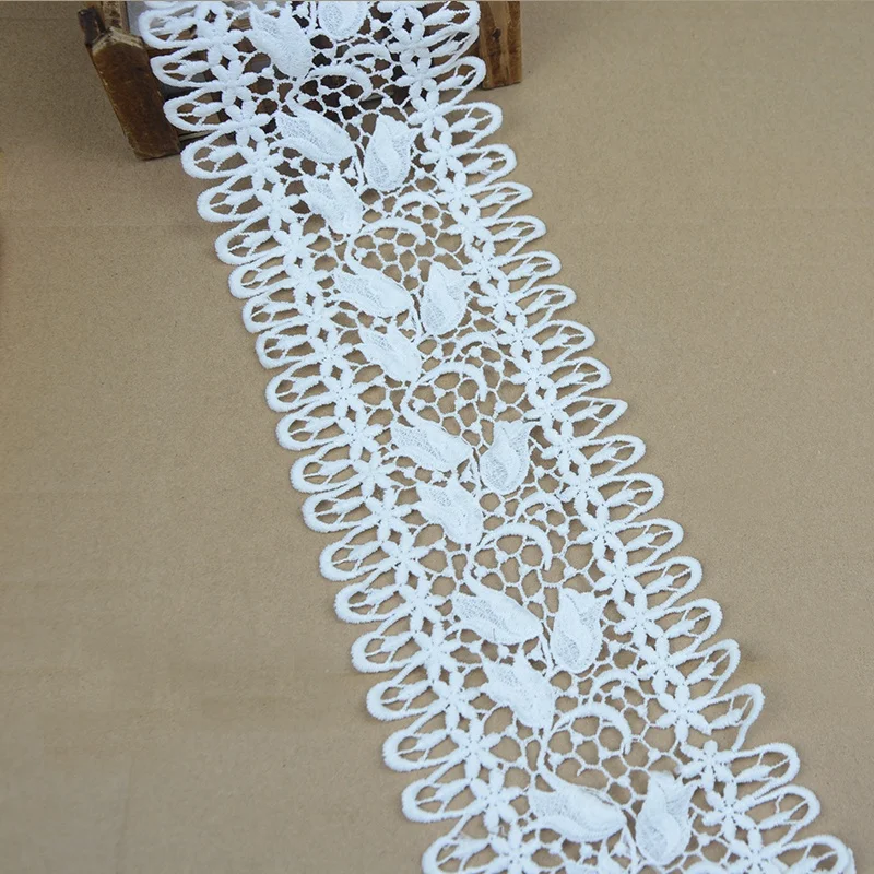 Factory supplier  guipure lace robe chemical crocheted mesh lace trim robe water soluble lace ribbon cotton for garment decor