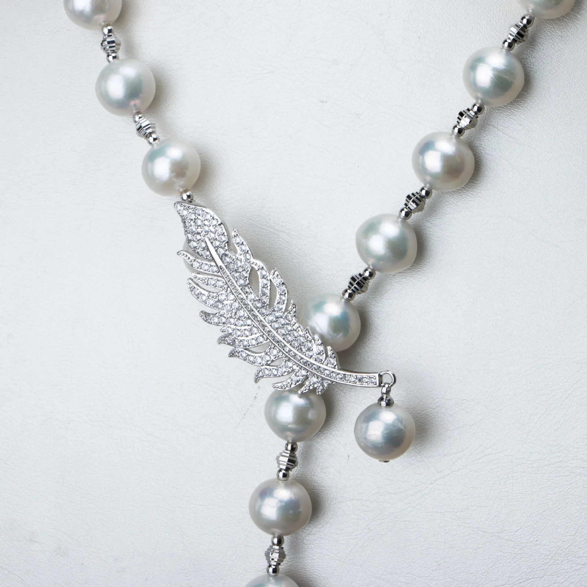 Hot Sale 925 Silver Pendant Freshwater Pearl Feather Necklace For Mother Price