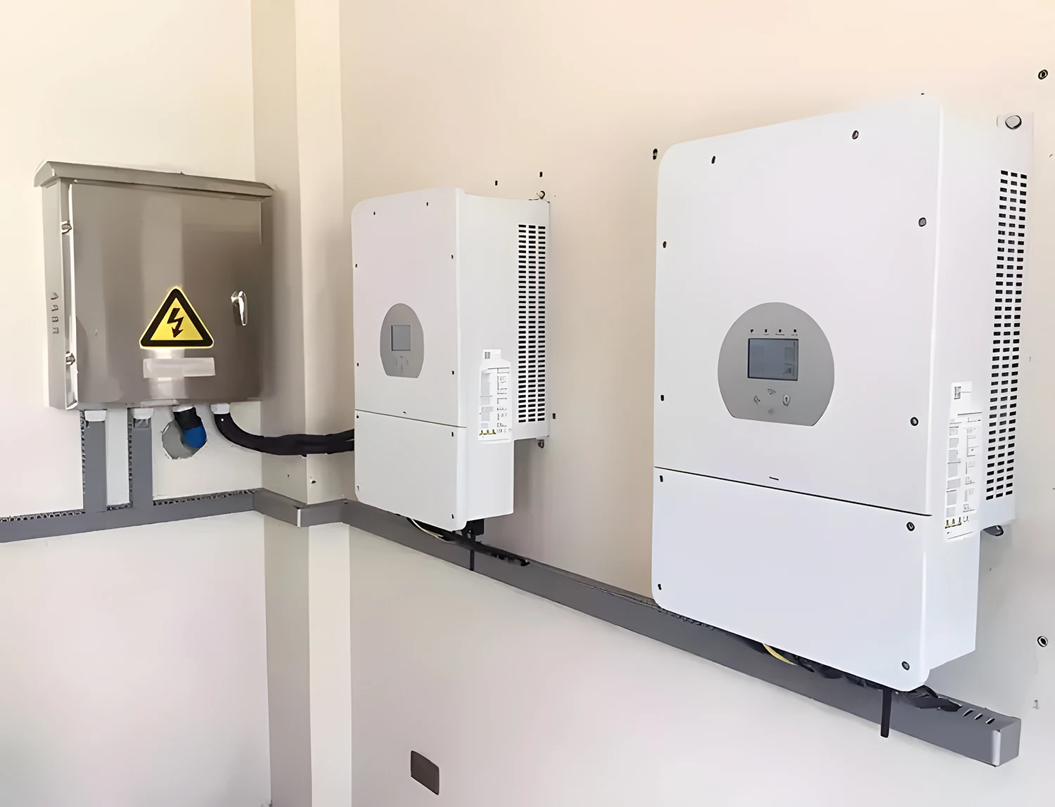 Deye 12kw 3 phase hybrid inverter 6kw 8kw 10kw  inverter for solar energy system