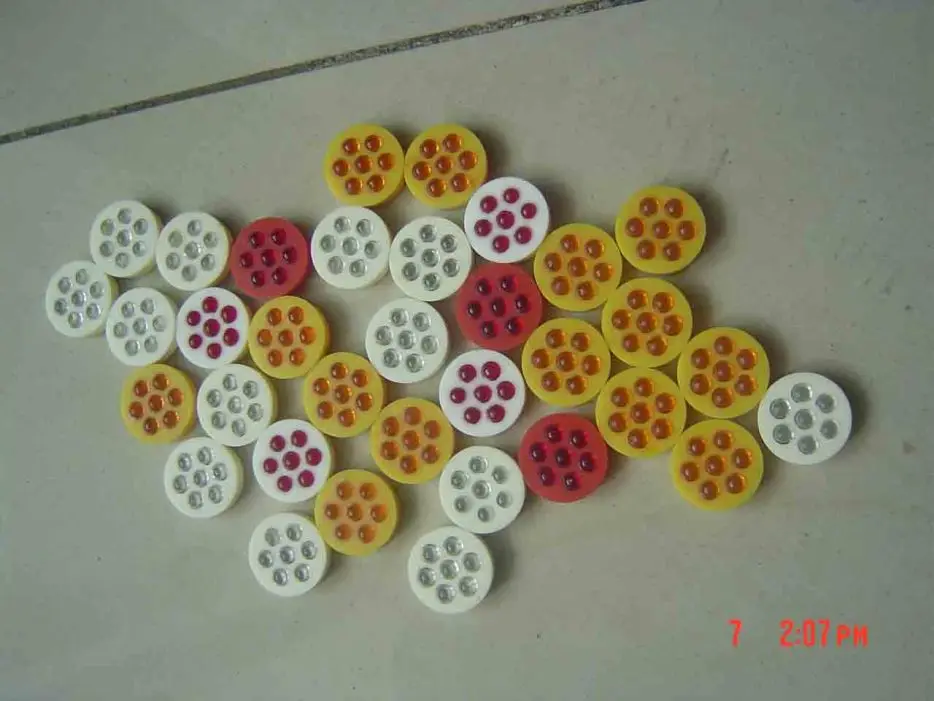 White Yellow Red Traffic Safety 7/23/45/80 Round Plastic Reflective Panel Glass Beads Reflector