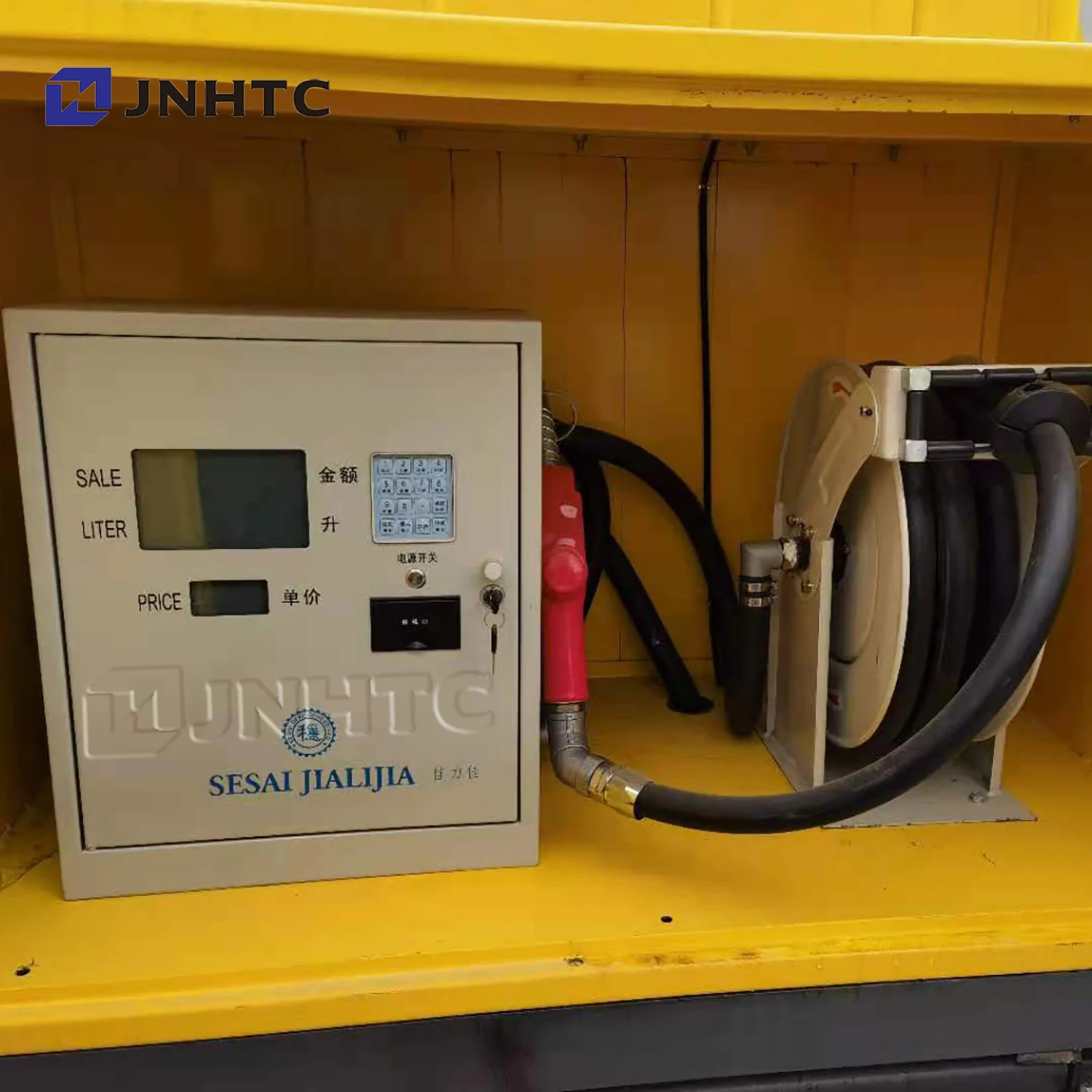 Китайский лучший бренд sinotruk howo 3000L 5000 литровый Автоцистерна для нефти низкая цена небольшой заправочный