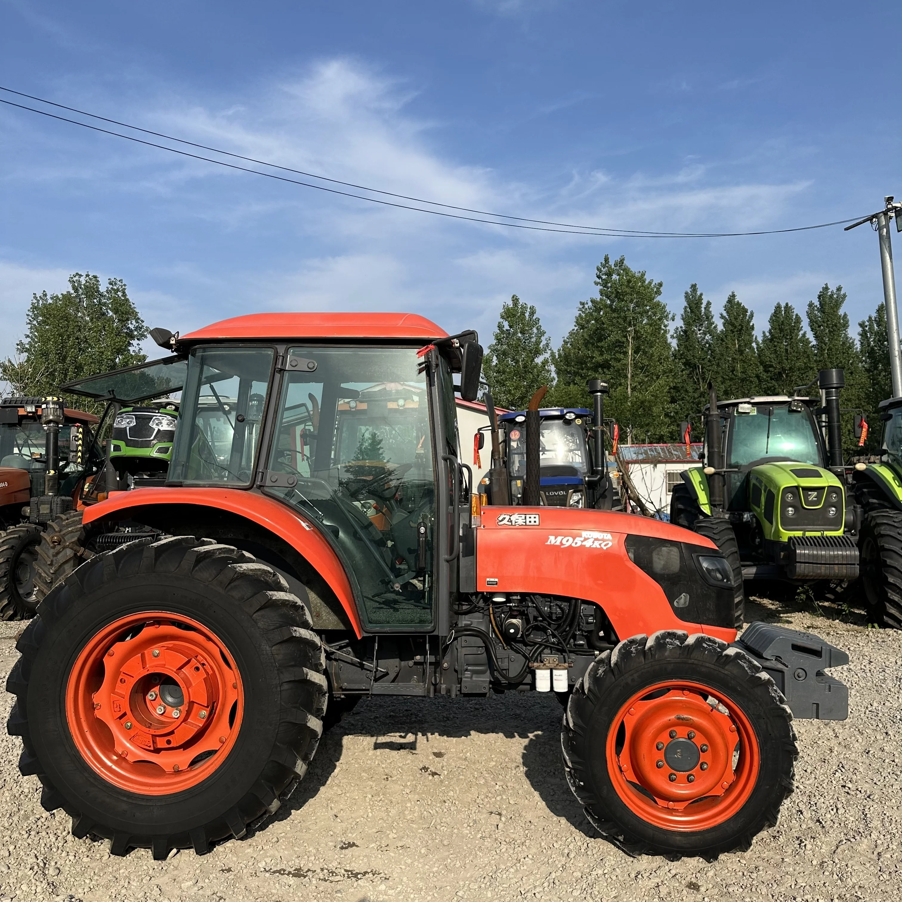 Поставщик фабрики KUBOTA M954KQ 95HP 4WD Подержанный сельскохозяйственный