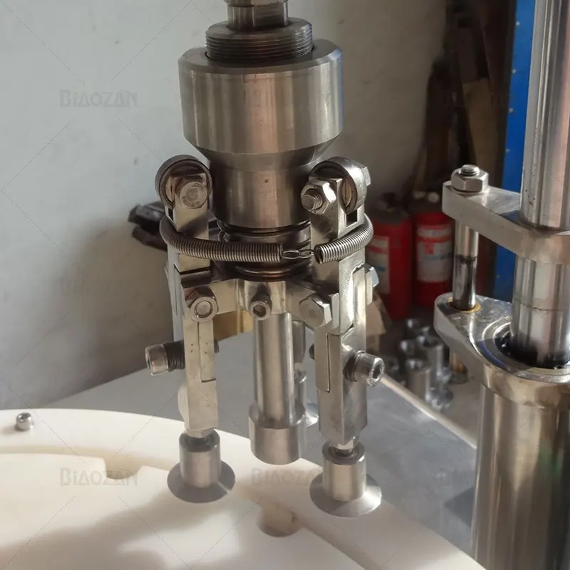 China Manufacturer Rotary Medicine Liquid Bottling Automatic Vial Filling Capping Machine and Labeling
