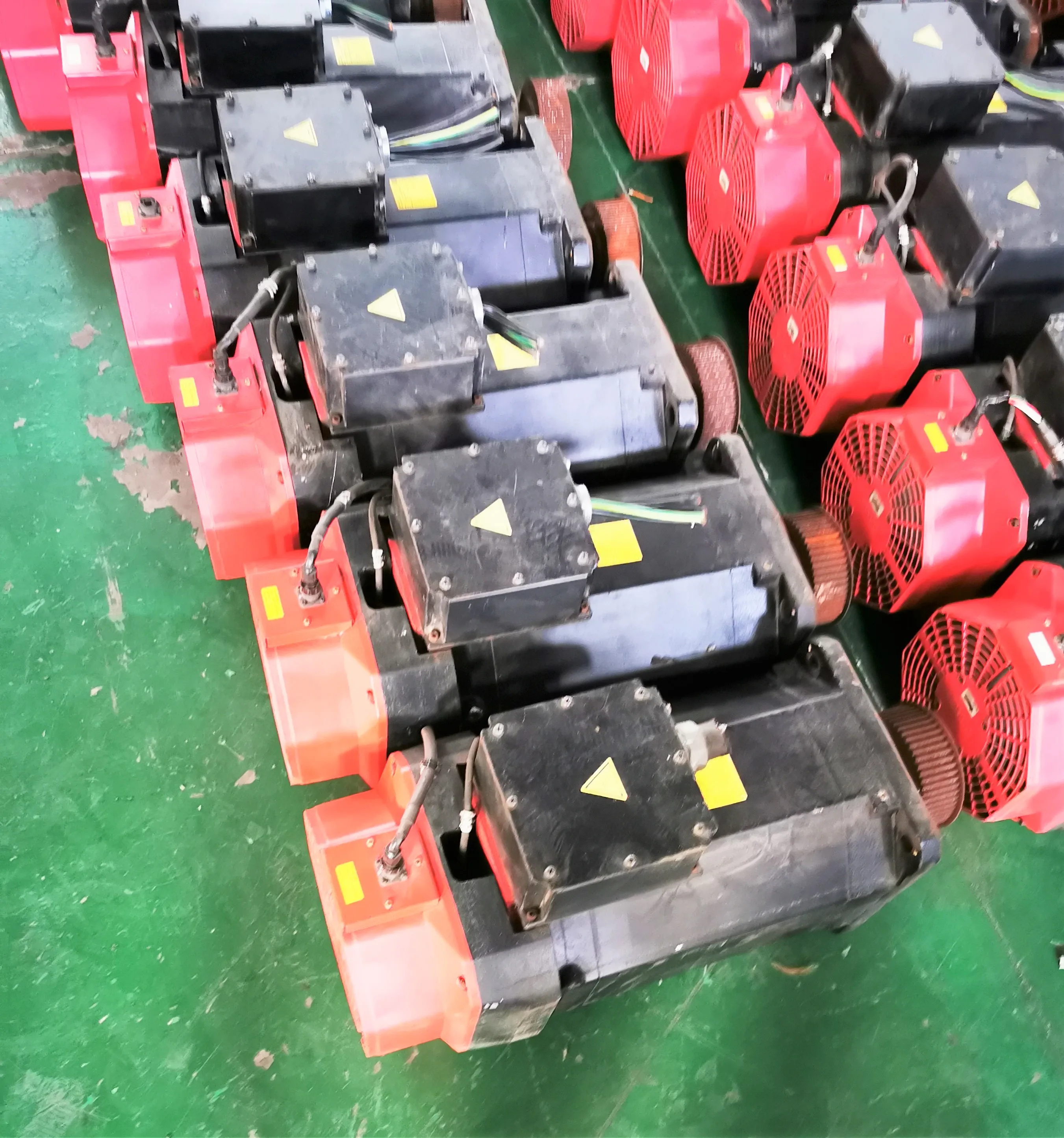 
A06B-0289-B110 A06B-0293-B010 FANUC Original Motor Good Working 