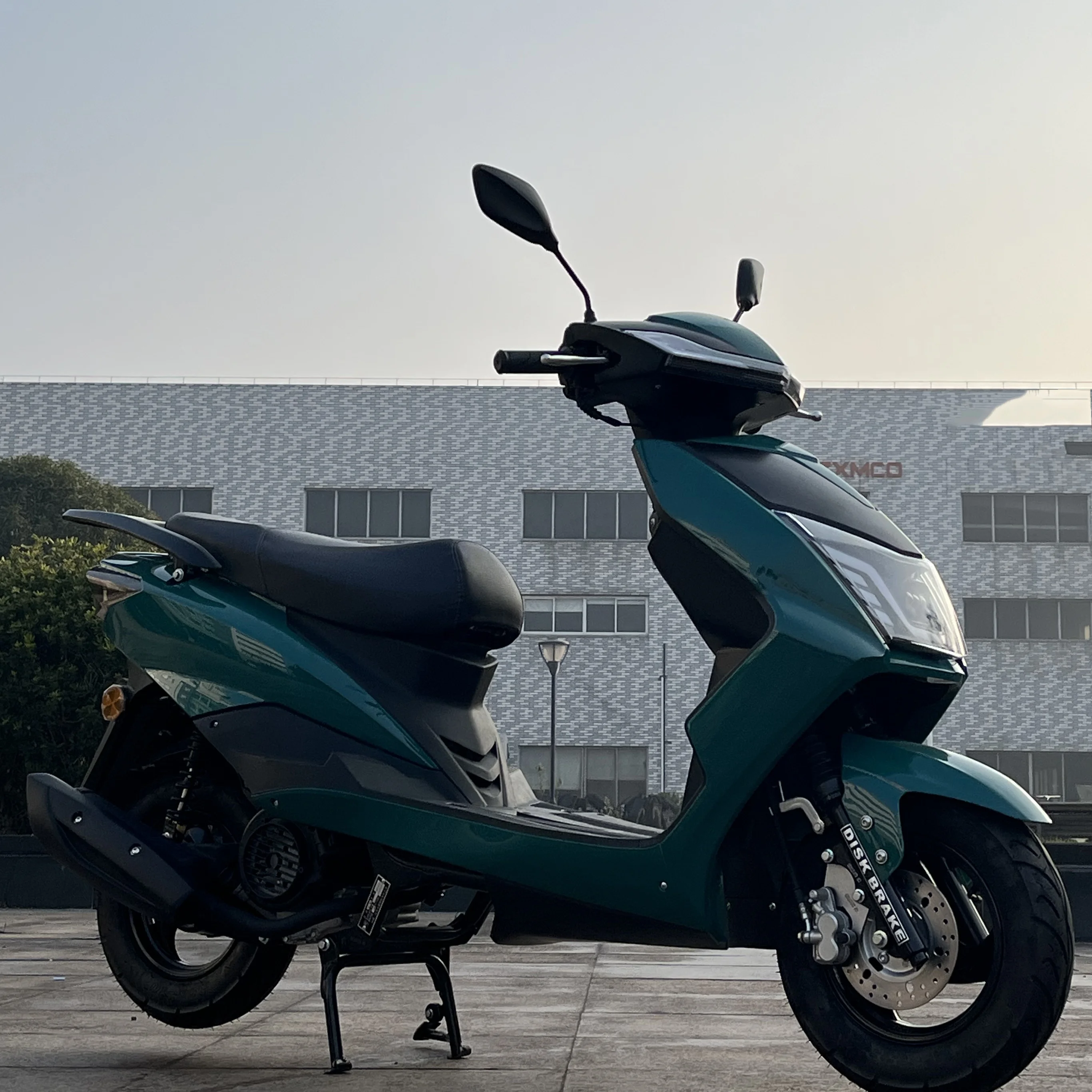 125cc Motorcycle Hot Selling Wonderful 50cc scooter Go down well with public Gas Powered Motor Moped 50cc