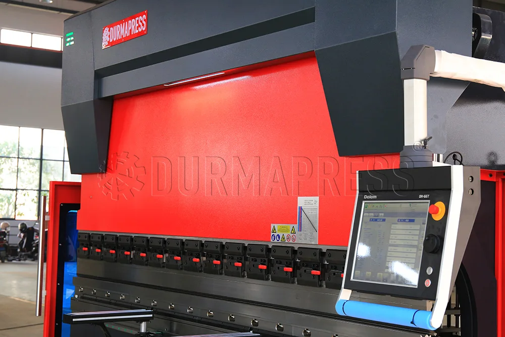 At A Loss 125 TON 3200Mm CNC 7 Axis  Hydraulic Sheet Nanjing Press Brake Machine With Delem DA66T For Sale
