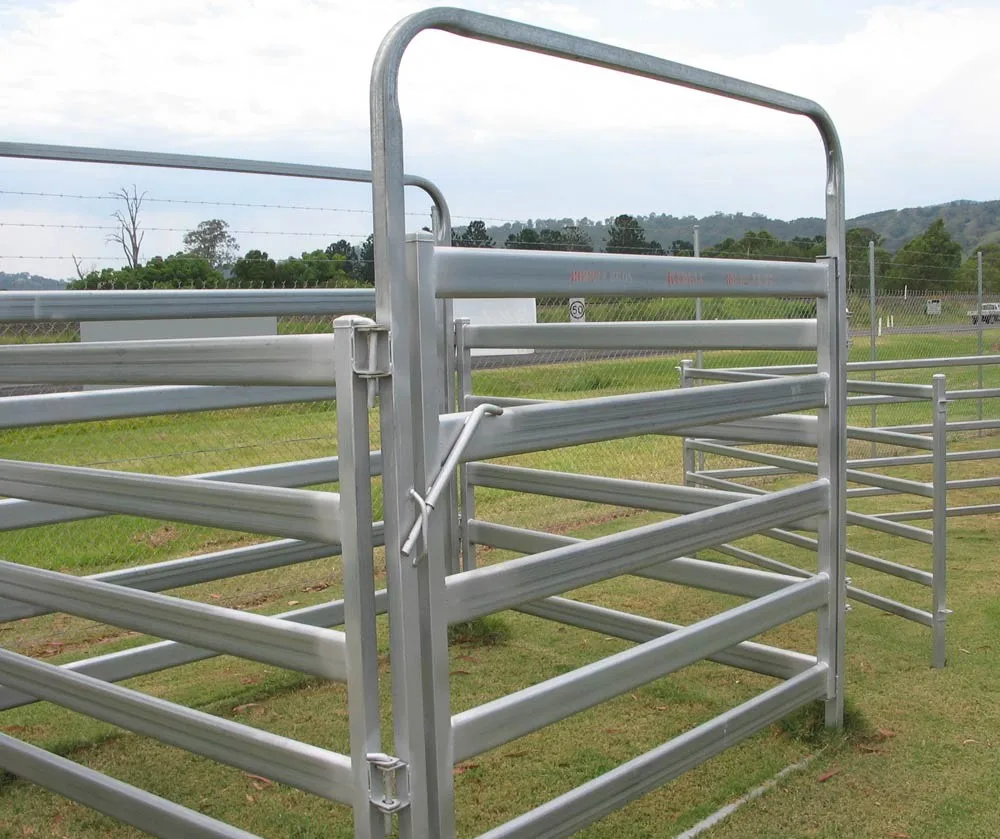Heavy-Duty Hot-Dipped Galvanized Cattle Yard Panel Livestock Fence Metal Security Fence for Farm  Direct Factory Supply
