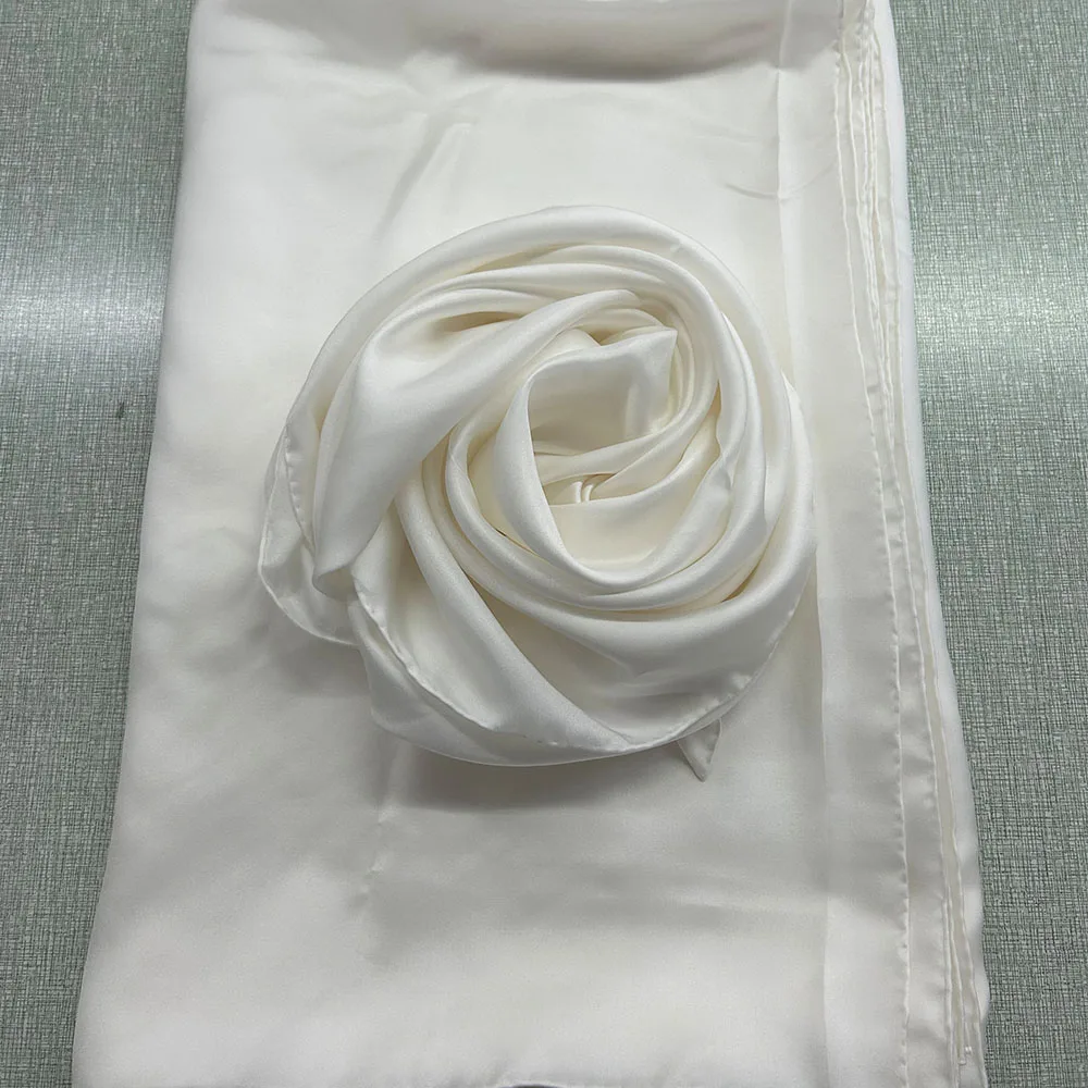 Wholesale Chinese Custom Plain White 8mm Habotai Hand Rolled Lady Pure Silk Scarf for Painting and Dyeing