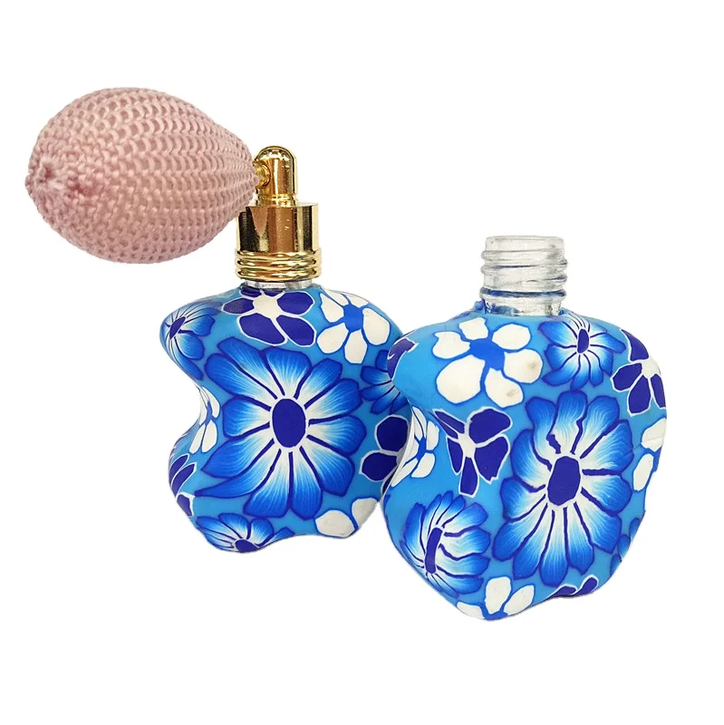 Wholesale Car Hanging Air Fresheners Wooden Cap Empty Aroma Car Perfume Glass