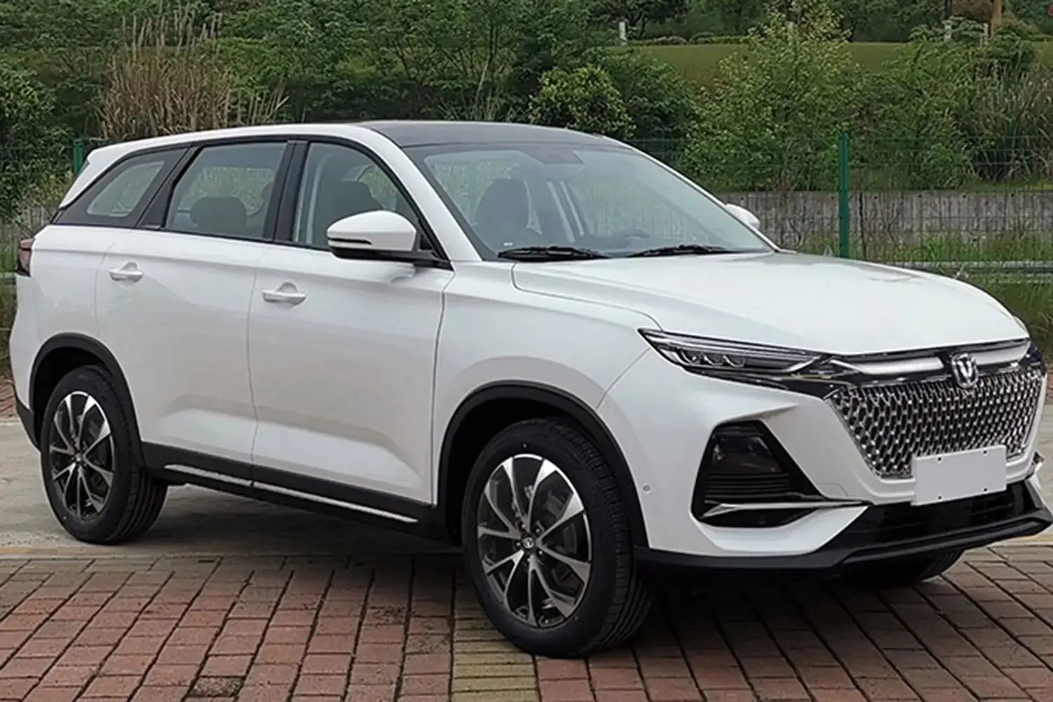 2024 changan X7 plus compact SUV SHUXIANG version with ABS high speed 190 km/h WLTC 7 L/100km