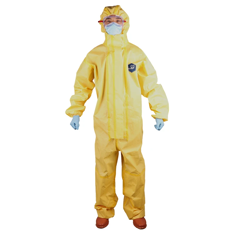 Защитный желтый химический костюм