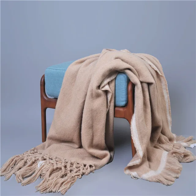 780g wholesale wool blanket shawls luxury eco-friendly winter tartan super cozy woven tapestry 140*170