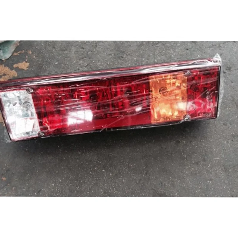 SINOTRUK HOWO T5G TX SITRAK C7H Shacman China Heavy Duty Truck Body Spare Parts Rear Tail Light Tail Lamp WG9125810002