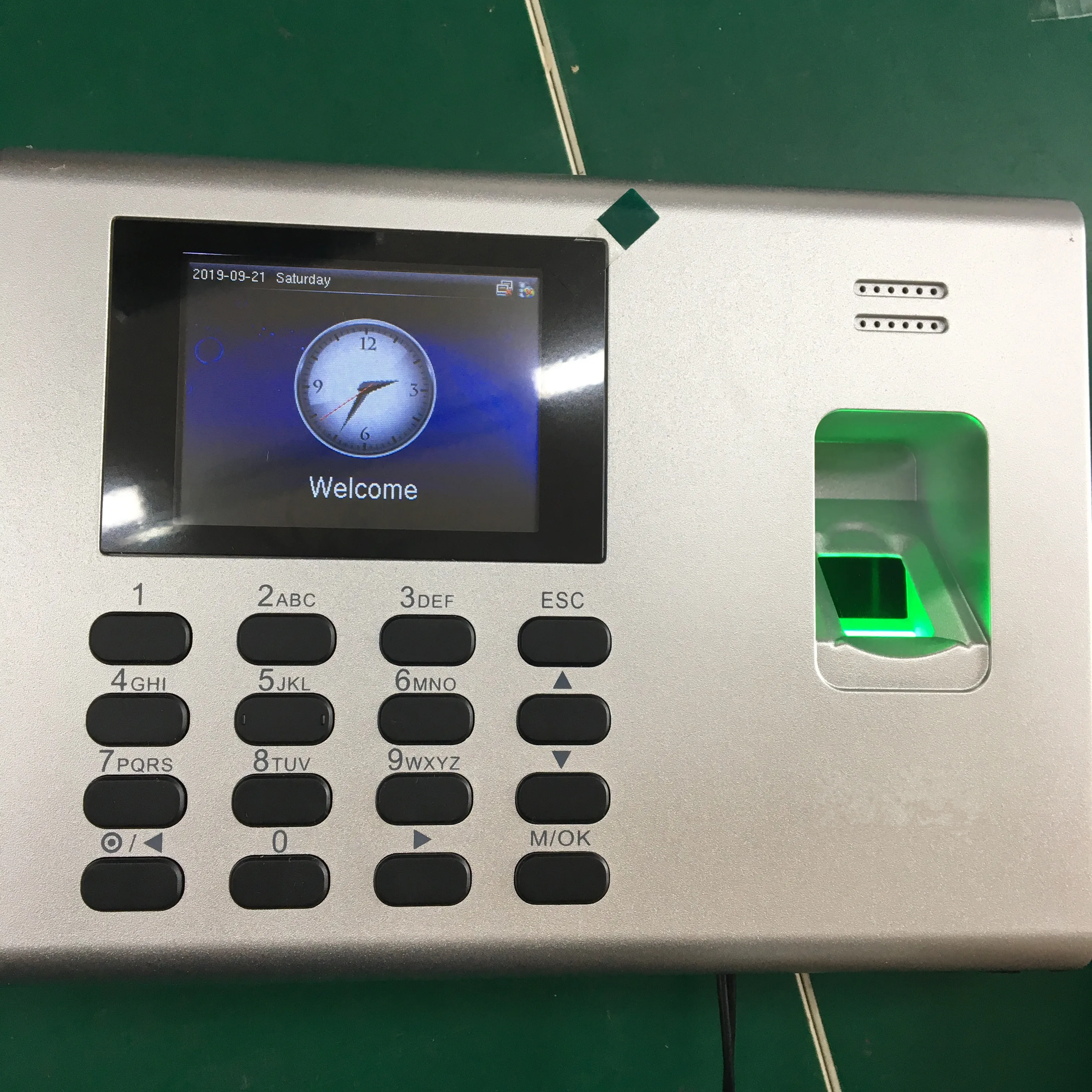 
K40 biometric device fingerprint time attendance and simple access control function with battery 